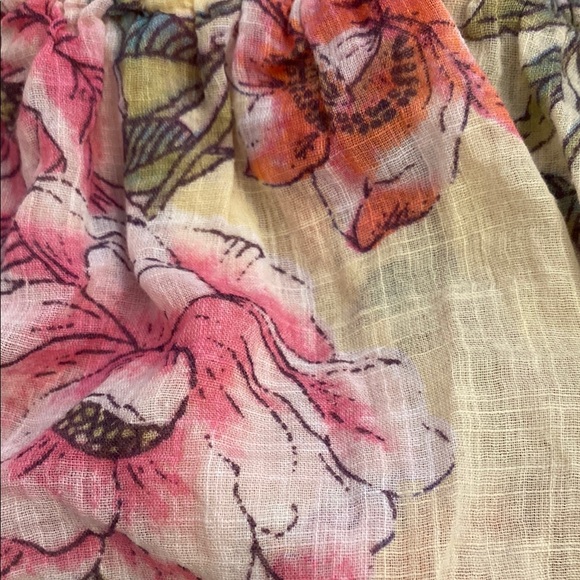 Floral Off-Shoulder Top - Picture 5 of 5